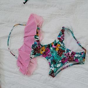 SOLD Raisins by Roxy Quicksilver Monokini